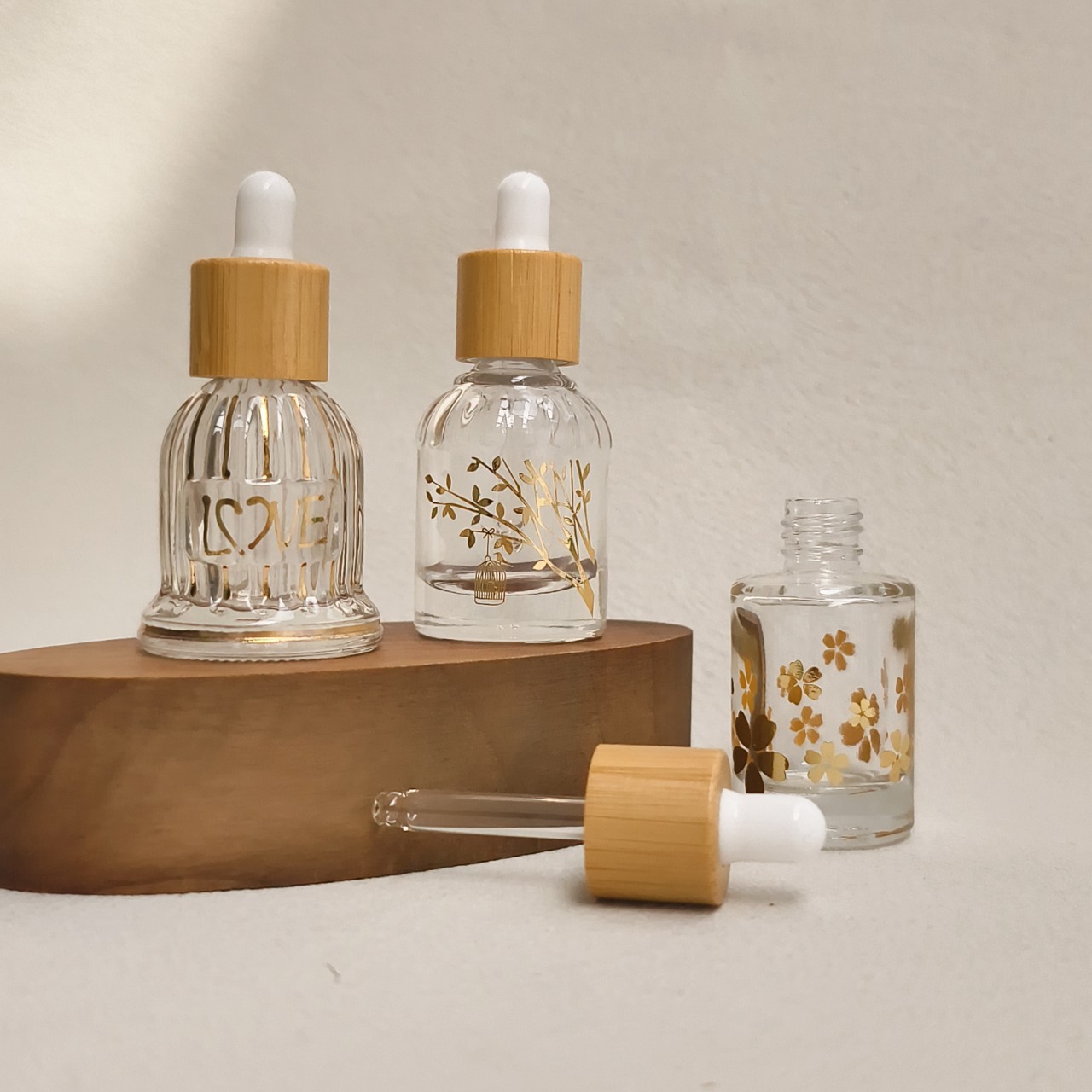 Glass Essential Oil Bottle wit - Luxury Skincare Bottles 리뷰 및 가격